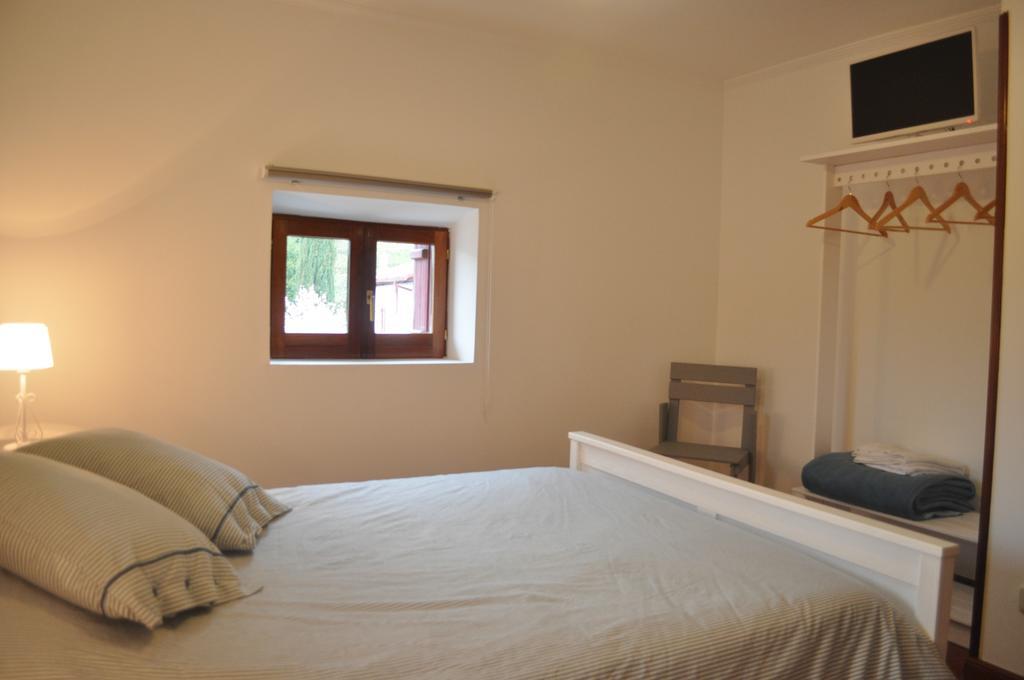 Hostal Auzoa Bera  Екстер'єр фото